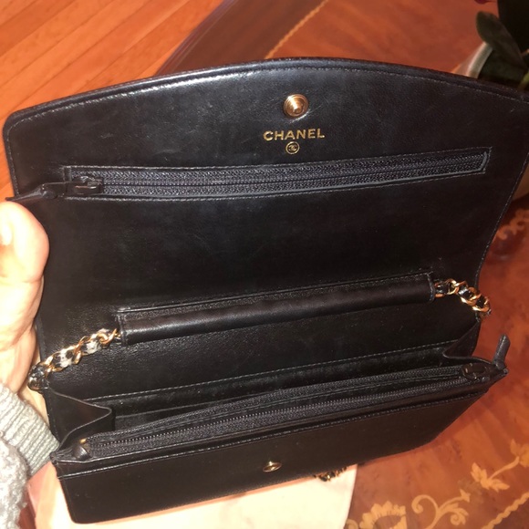 Chanel Wallet on Chain - Picture 2 of 5